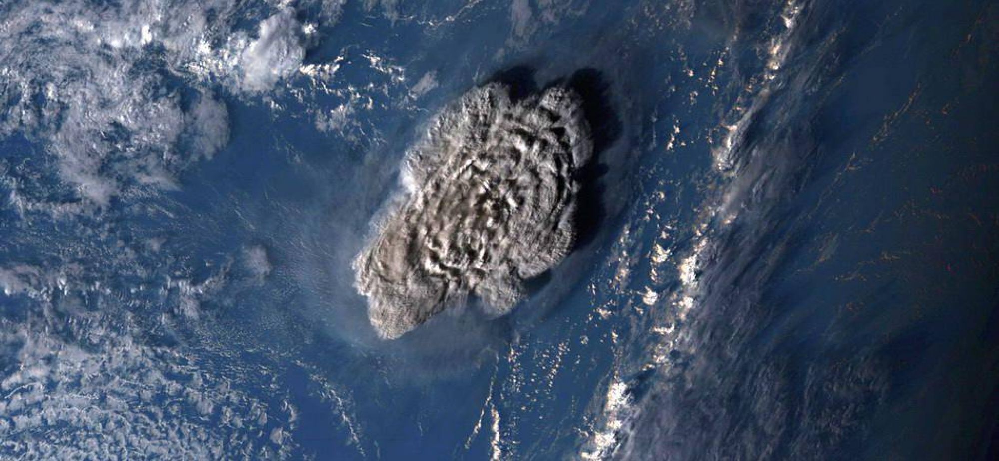 汤加火山爆发缘何搅动半个地球