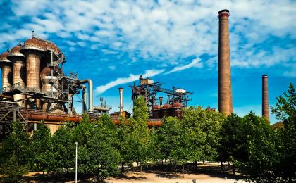 超低排放改造成效显著 钢铁业推进绿色低碳转型