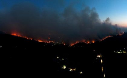 韩国山火影响区域继续扩大 超3300名居民被疏散