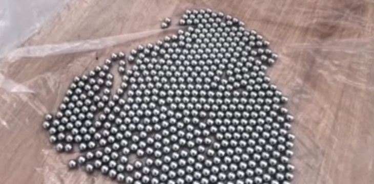 主播为“涨粉”直播猎鸟 黑色链条被警方打掉