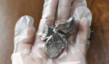 具有超导性能的锗材料制成