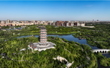 现代化的城市需要绿来点缀  