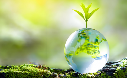 为破解全球治理赤字贡献中国方案  