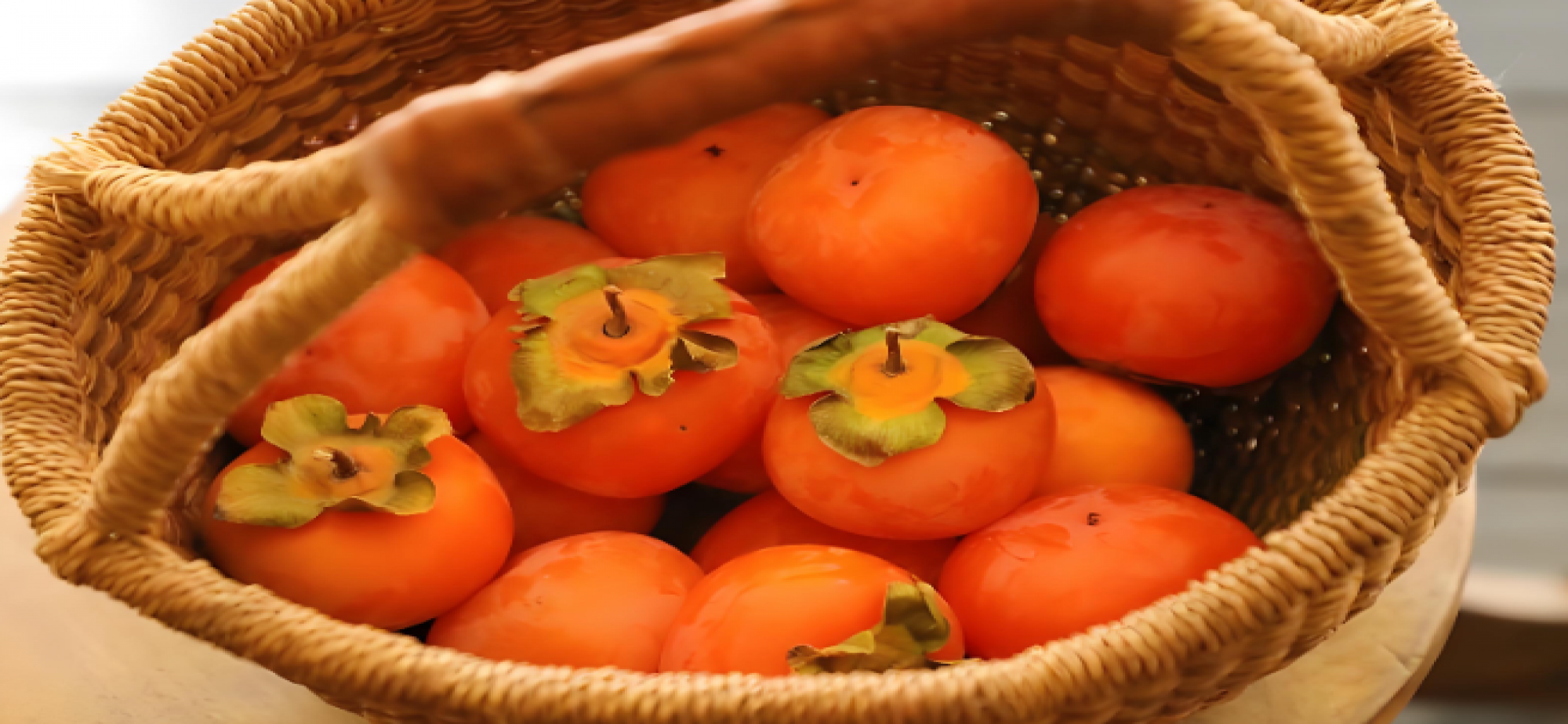 一枚柿子的“甜蜜”蜕变