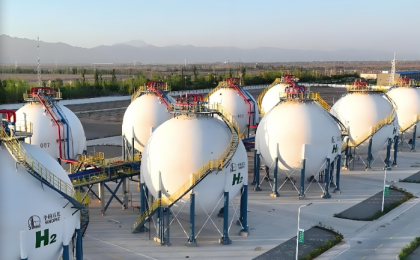 看，风光变绿氢