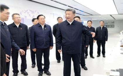 一步一个脚印，奔赴总书记的期盼  