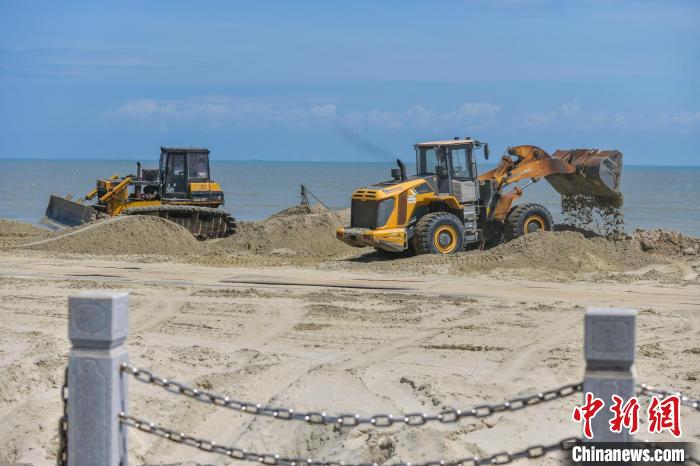 海口西海岸海滩生态修复补沙构建蓝色海湾
