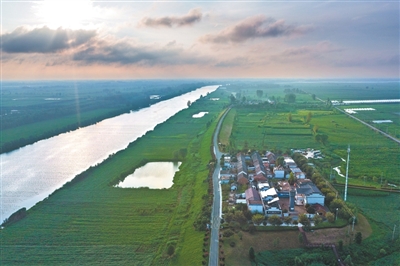 1764657250854110.jpg 淮河岸边的二罗台庄台。.jpg