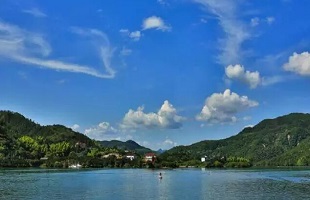 地方立法，守护绿色发展