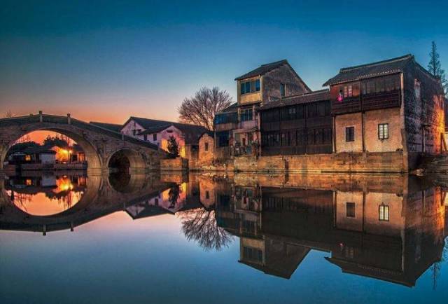 营造沉浸式氛围，提升怀旧旅游体验