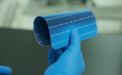 可以像纸一样弯曲！我国研制出高柔韧性单晶硅太阳电池