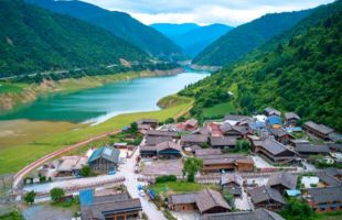 年轻人爱上“奔县”，县域游如此迷人
