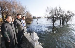 习近平在云南考察工作：要把生态环境保护放在更加突出位置