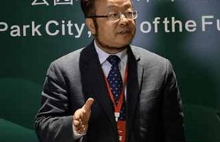 贺克斌：实现碳中和碳达峰目标 技术是关键