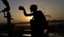 巴基斯坦现48℃罕见高温 急诊患者激增