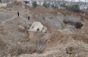 绵阳一村民家林地遭盗挖砂石：报案10天后再被盗，自规局已立案调查