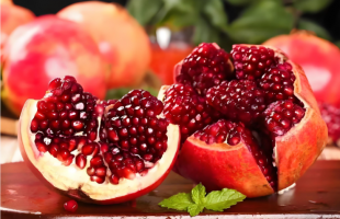 山东推动小石榴变成大产业