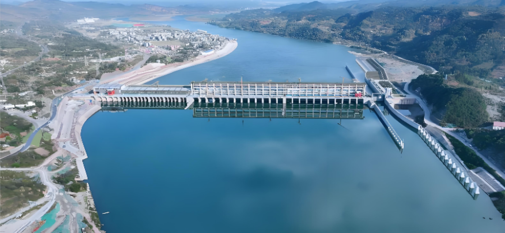 大渡河“牵手”岷江 双水源滋养平原