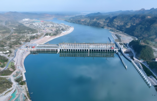 大渡河“牵手”岷江 双水源滋养平原