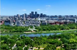 焕新的长征路，笃行的奋进魂  