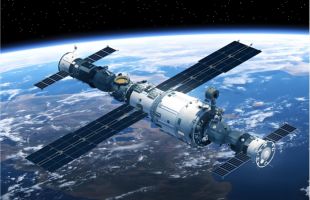 神舟二十号航天员乘组即将返回东风着陆场  