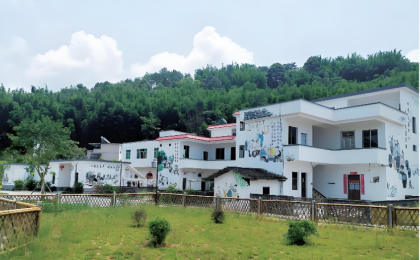 整治环境 村容焕新  