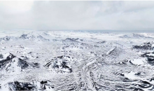 戈壁飞白 雪落黑独山