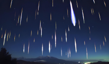 绝美！双子座流星雨点亮丽江夜空  