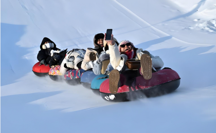 “冰雪+”催生新场景    