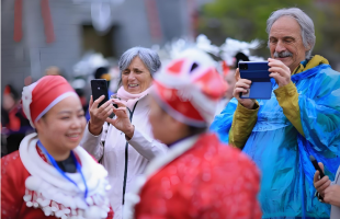 入境消费何以呈现蓬勃活力  