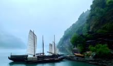 雨后三峡云雾弥漫似仙境  